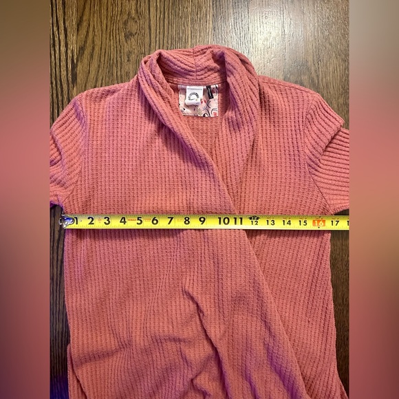 GUC Anthropologie Akemi + Kin Sweater Soft Waffle Knit - women’s small - Picture 4 of 7